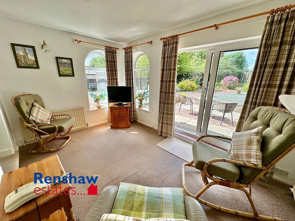 Property photo 3 of 15 Recep (1)