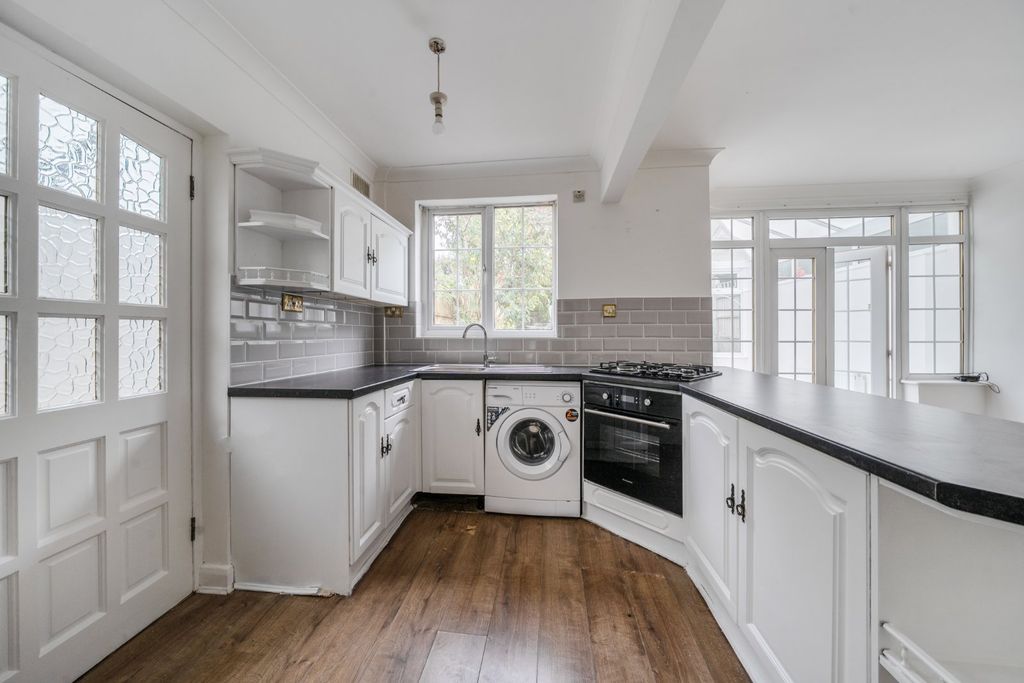 Property photo 3 of 14 Picture No. 08