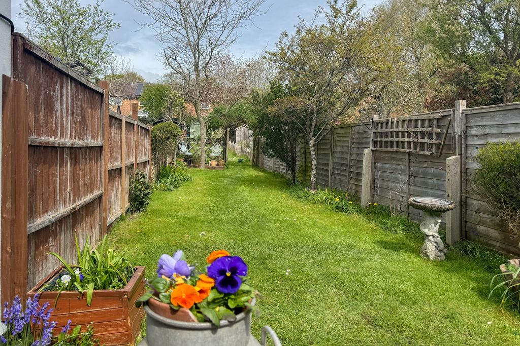 Property photo 2 of 20