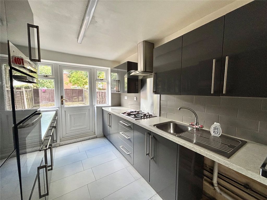 Property photo 2 of 13 Picture No. 04