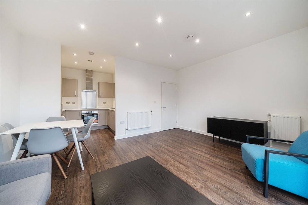 Property photo 3 of 16 Picture No. 13