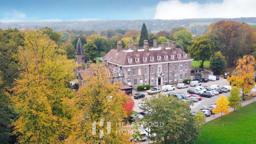 Property photo 2 of 29