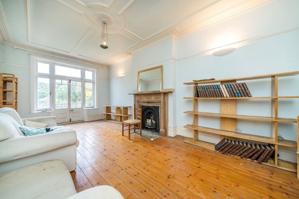 Property photo 2 of 5