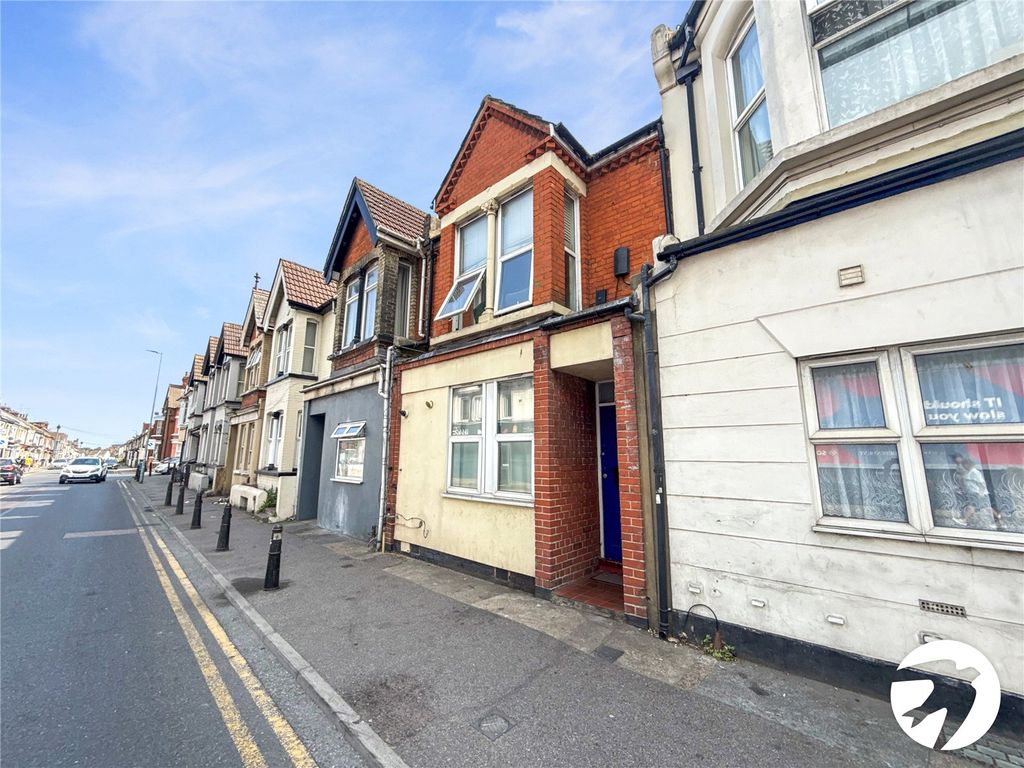 Property photo 1 of 15 Picture No. 05