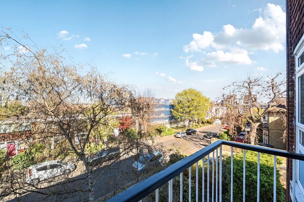 Property photo 3 of 11 Picture No. 07