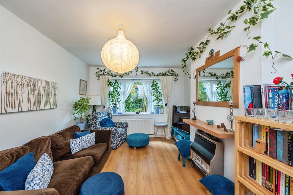 Property photo 3 of 17