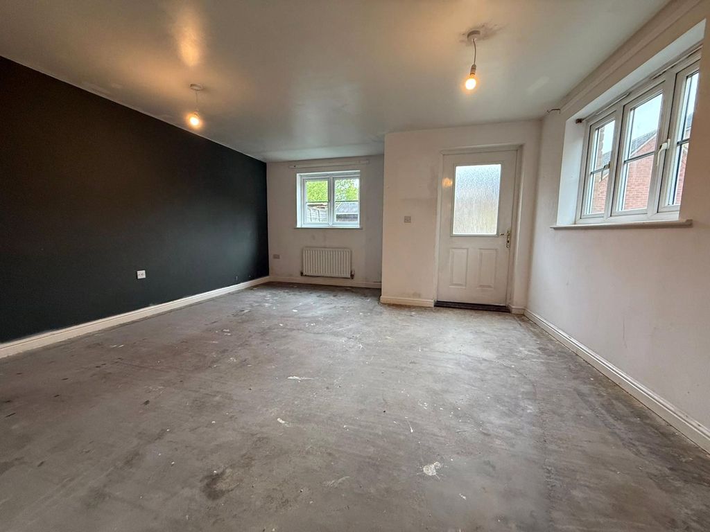 Property photo 3 of 8 Picture No. 04