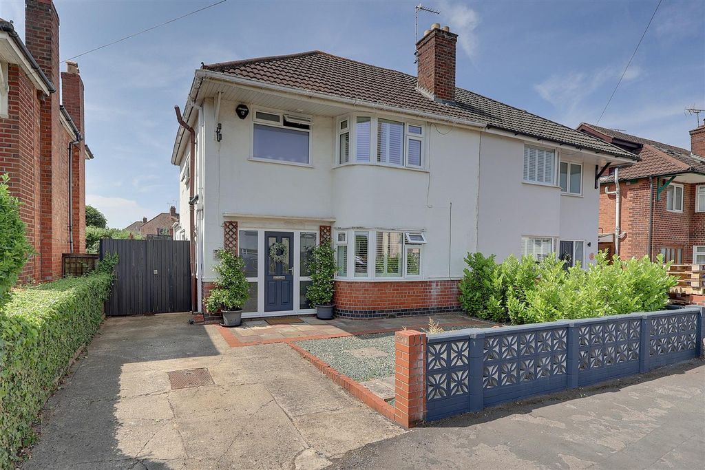 Property photo 1 of 15