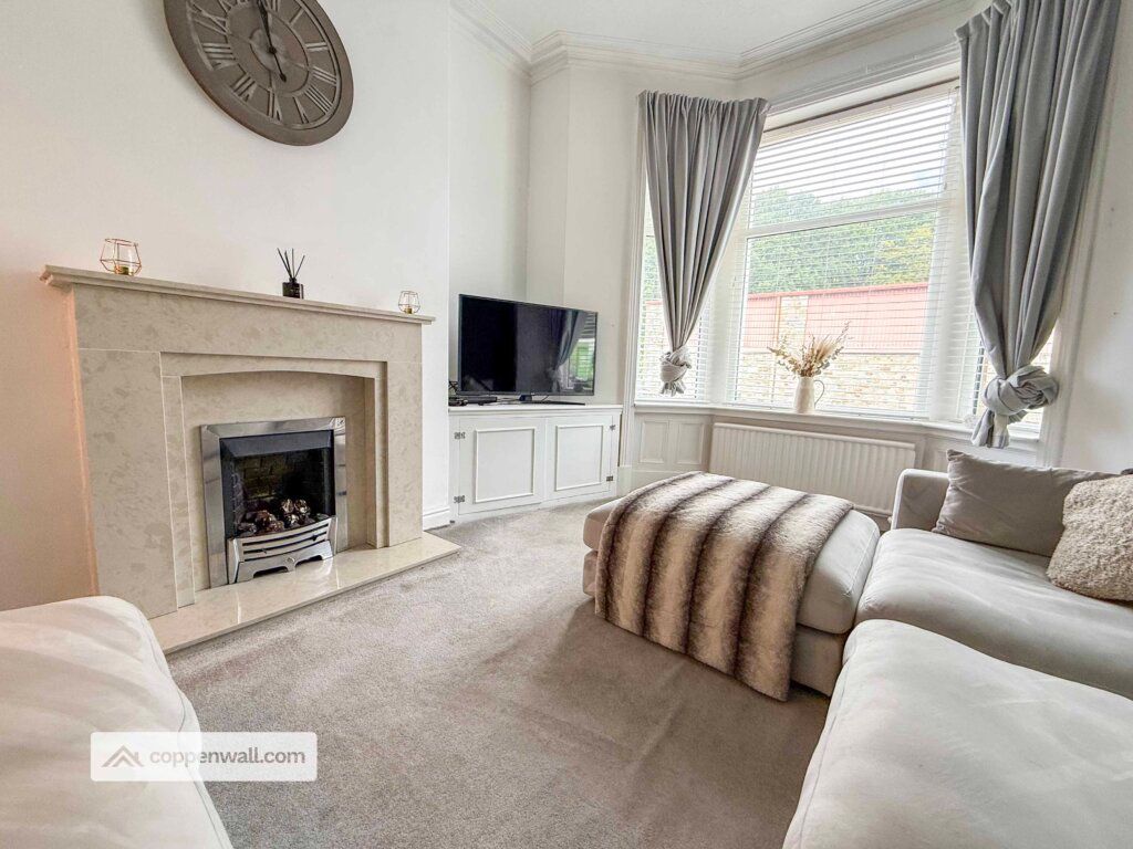 Property photo 3 of 28