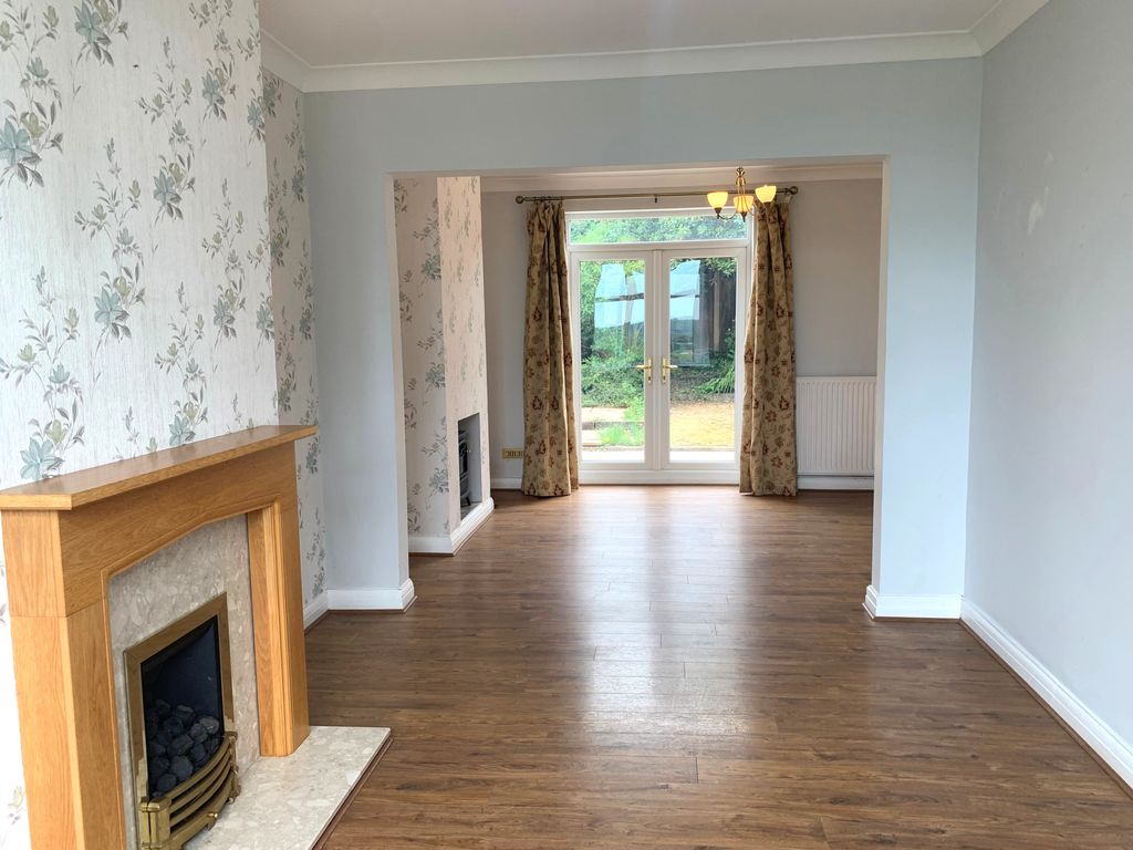 Property photo 2 of 13 d3