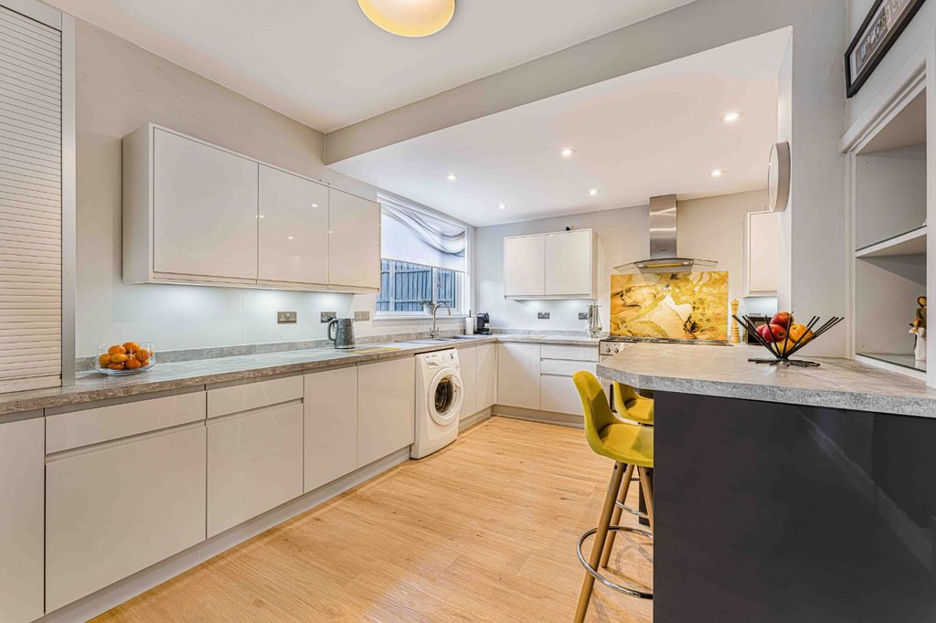 Property photo 1 of 48 Picture No. 57