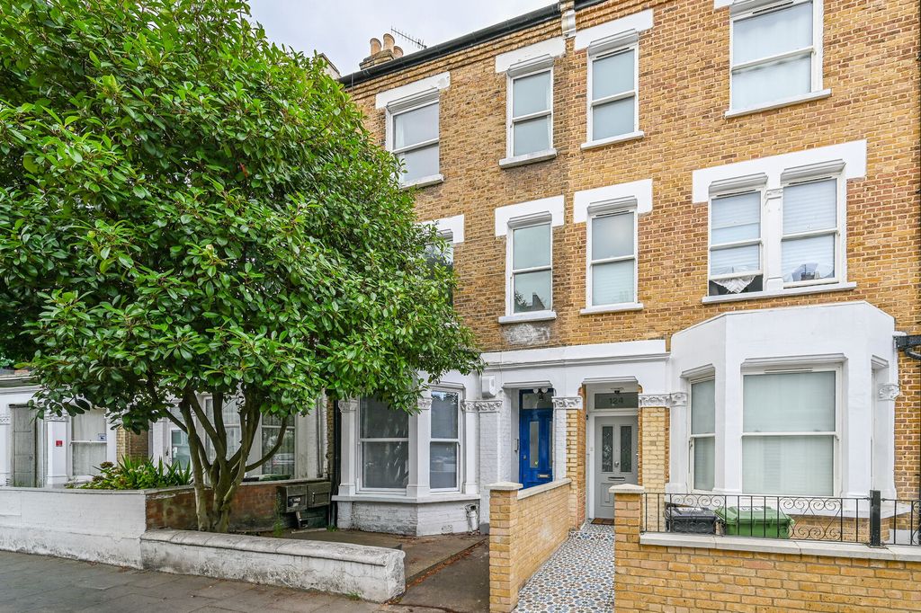 Property photo 1 of 19