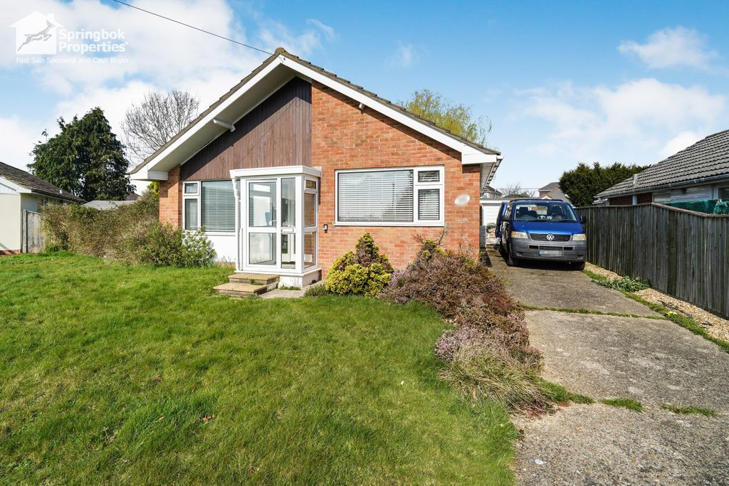 Property photo 1 of 19 Front View