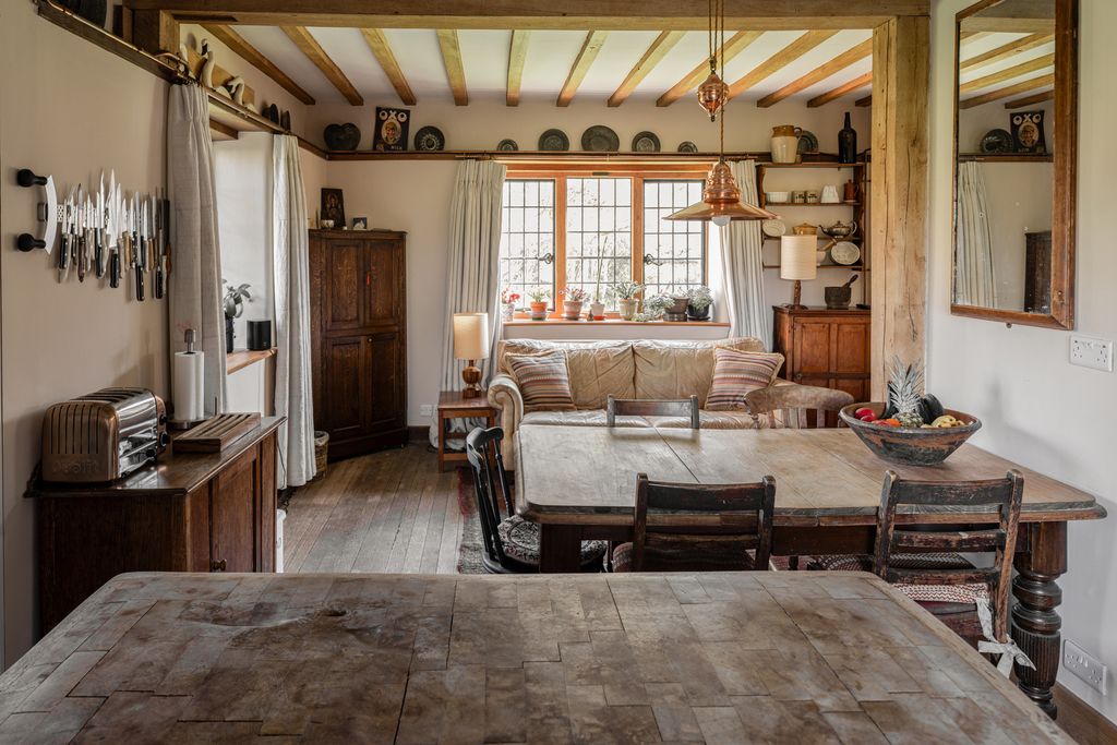 Property photo 2 of 33 328761 - Inigo_Bush_Barn_House_Silverhill_Robertsbridge_Tn32_5Pa-40.Jpg