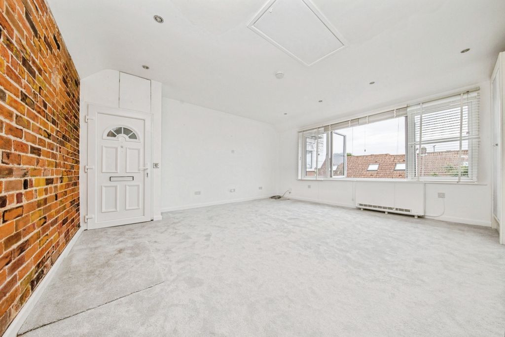 Property photo 2 of 6 Living Room