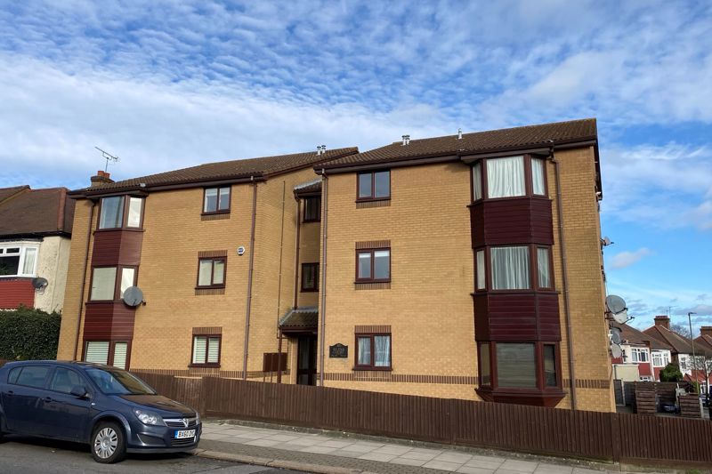 Property photo 1 of 6 Photo 6