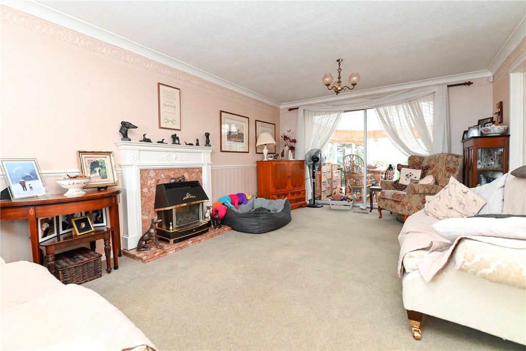 Property photo 3 of 24 Picture No. 63