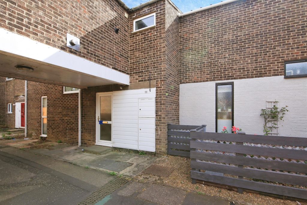 Property photo 1 of 11