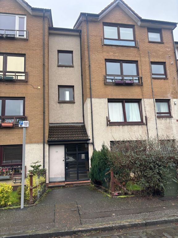 Property photo 2 of 2 Front