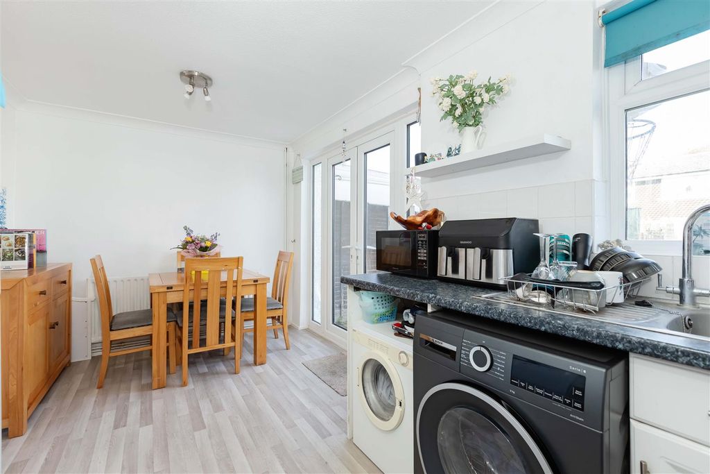 Property photo 3 of 13 Kipling Avenue_9.Jpg
