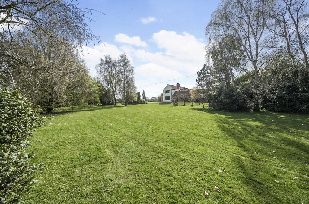 Property photo 1 of 34