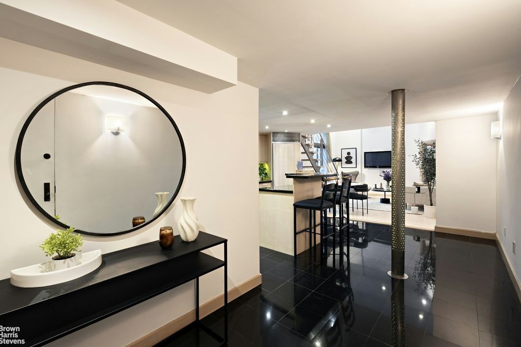 Property photo 3 of 12 <Alttext/>