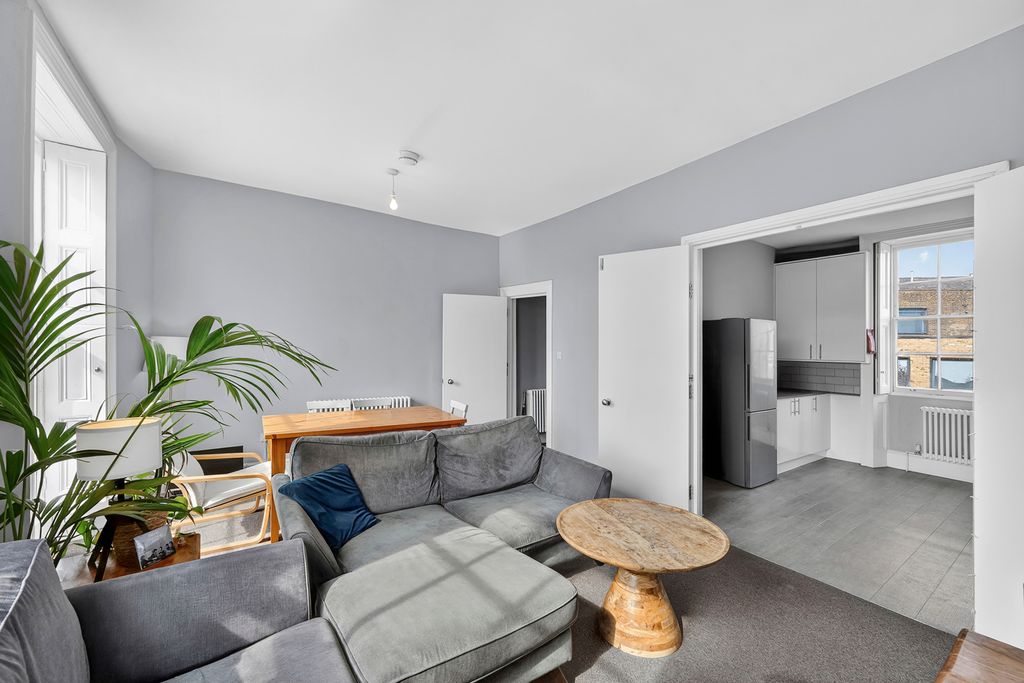 Property photo 3 of 13 Picture No. 12