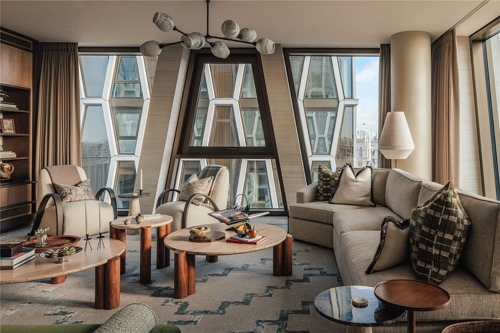 Property photo 2 of 20 Reception Room