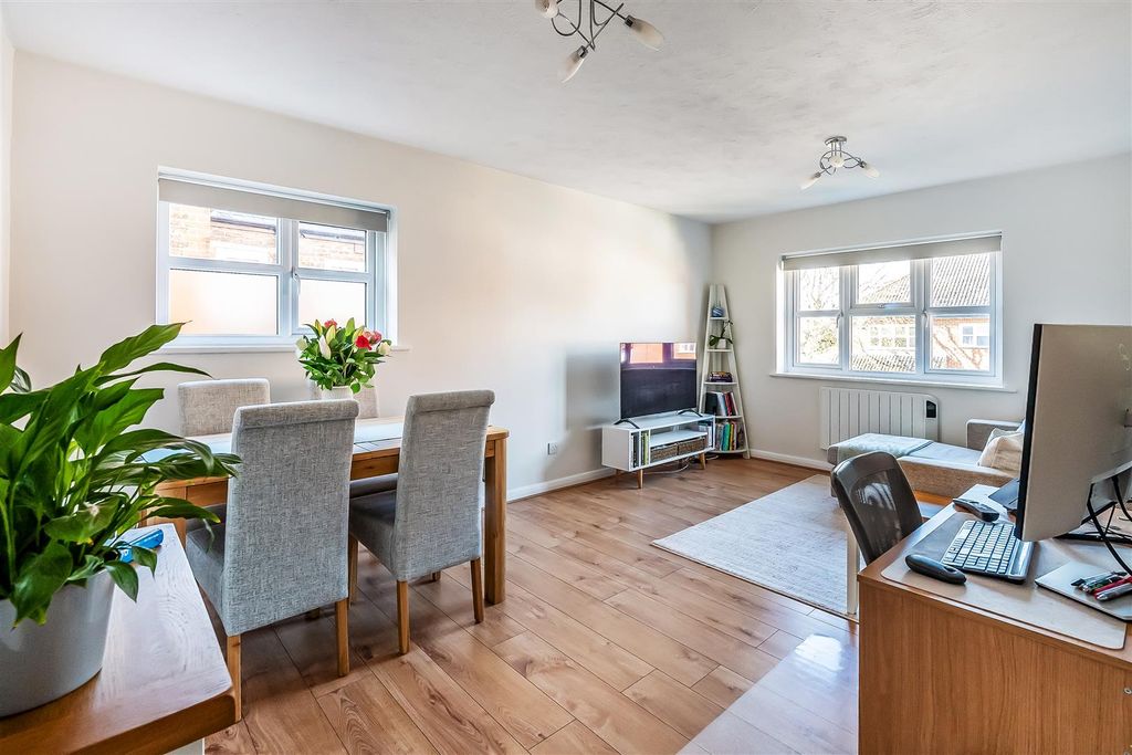 Additional image 15 of 1 bed flat for saleAshtead KT21