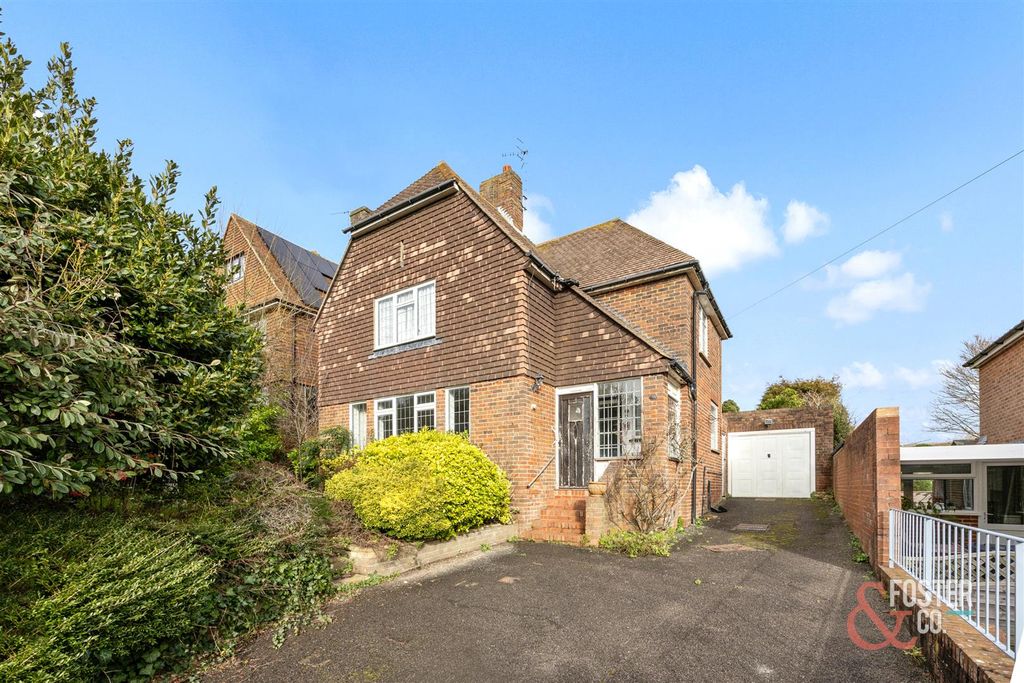 Property photo 1 of 24 Welesmere Road_8-022 Copy.Jpg