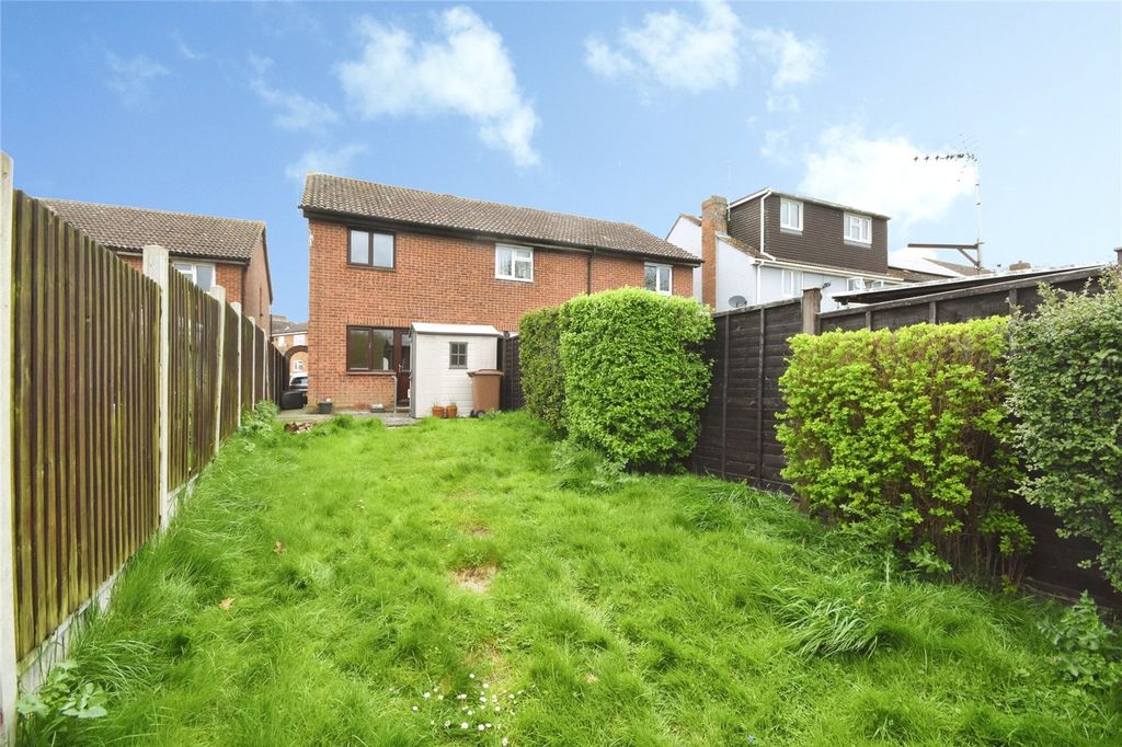 Property photo 1 of 11 Garden