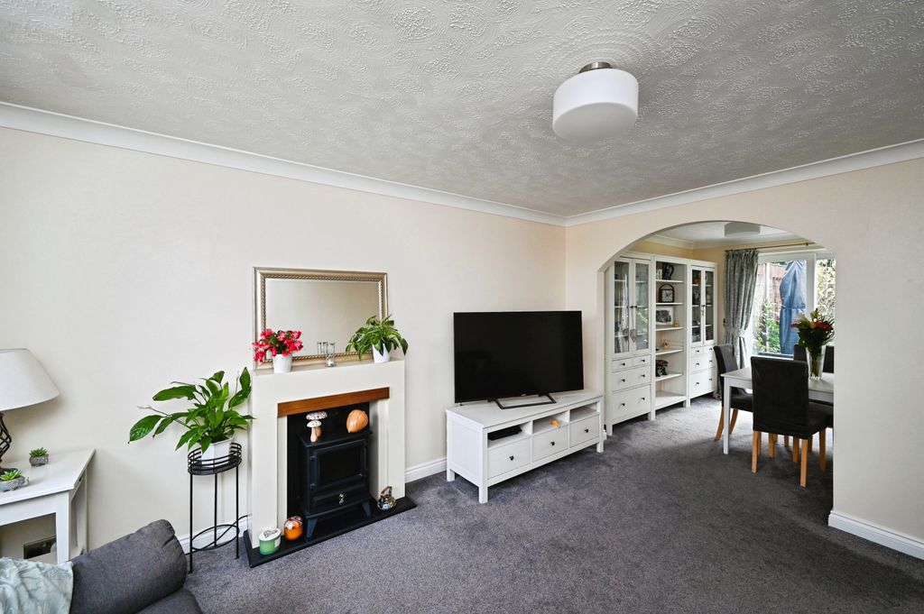 Property photo 3 of 15