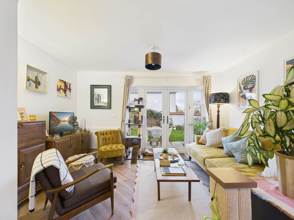 Property photo 3 of 16