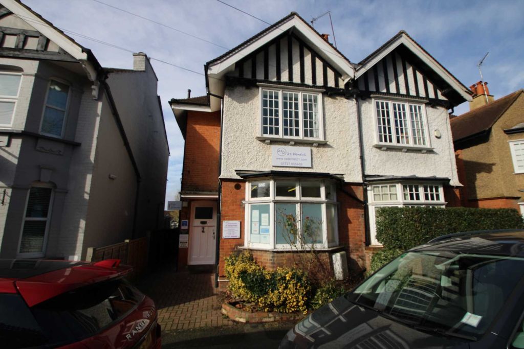 Property photo 1 of 12 Photo