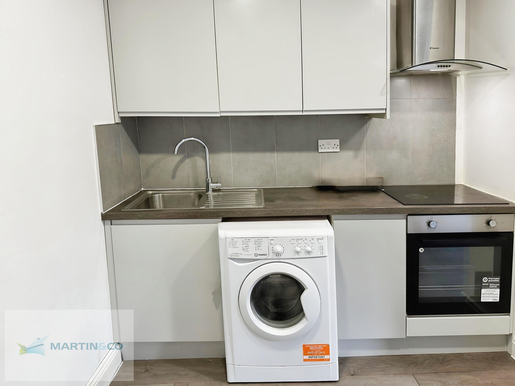 Property photo 3 of 6 4