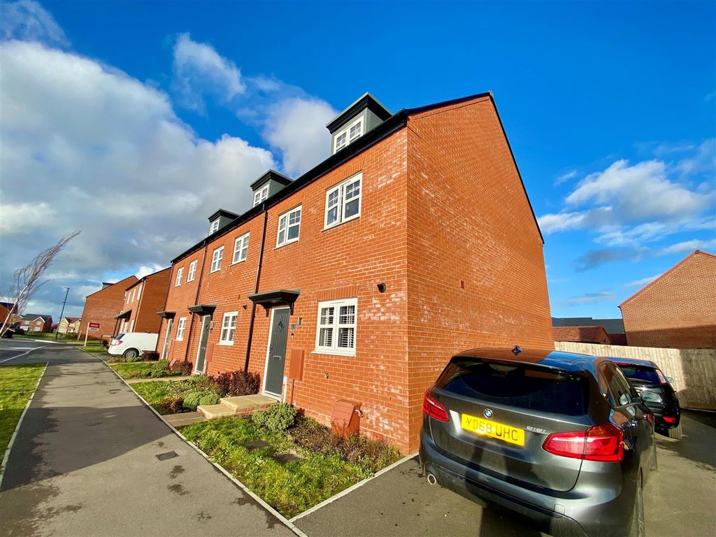 Property photo 1 of 17 Iron X 2.Jpg