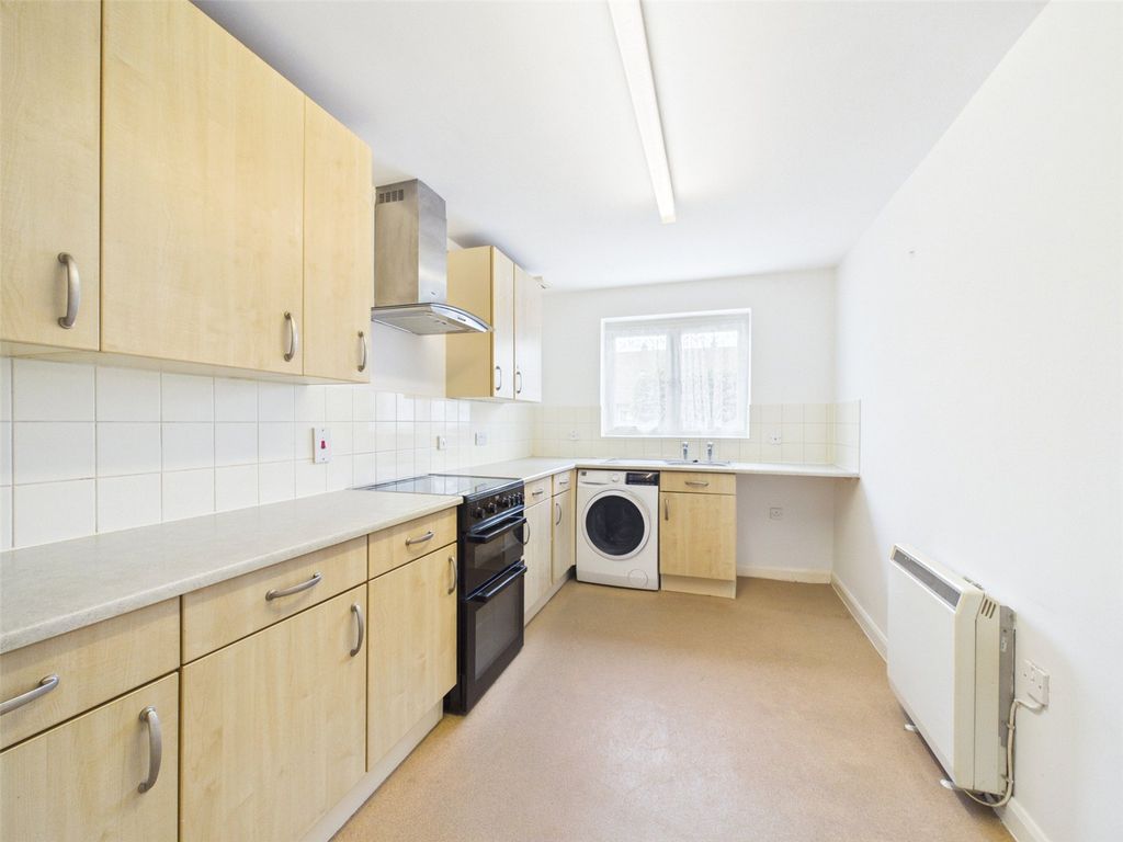 Property photo 2 of 16 Picture No. 09