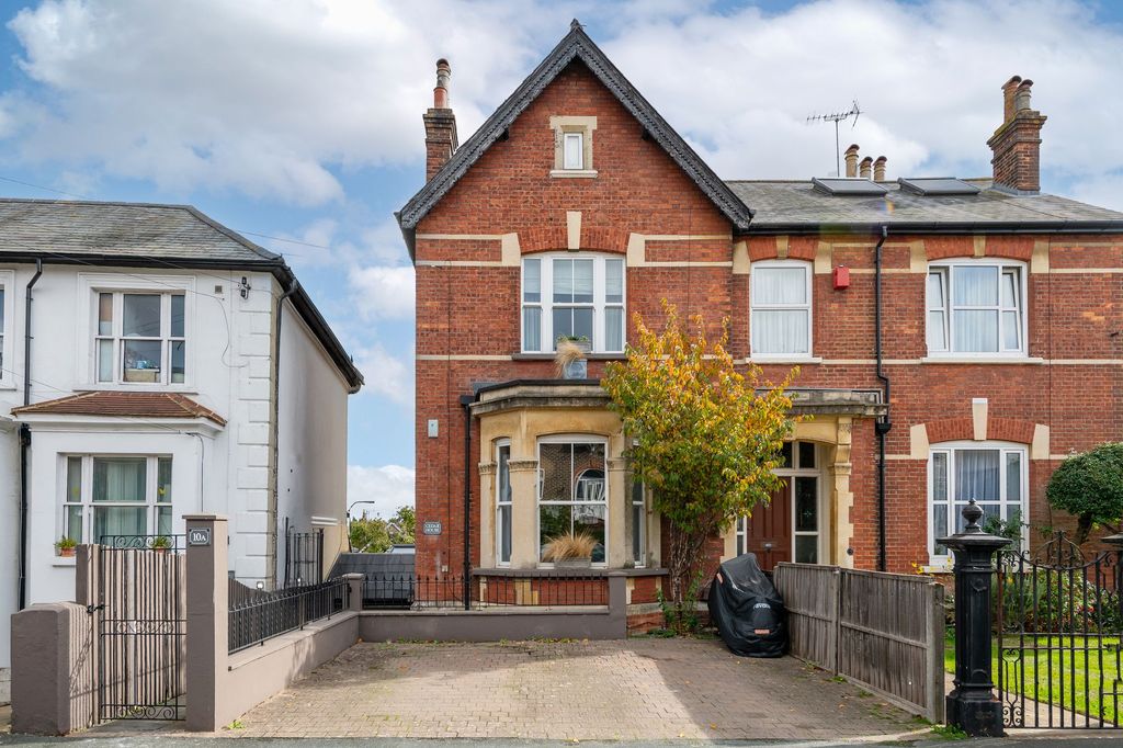Property photo 1 of 36