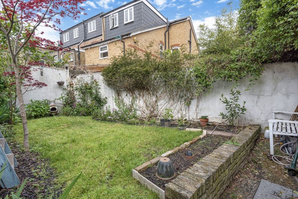 Property photo 3 of 6 Picture No. 04