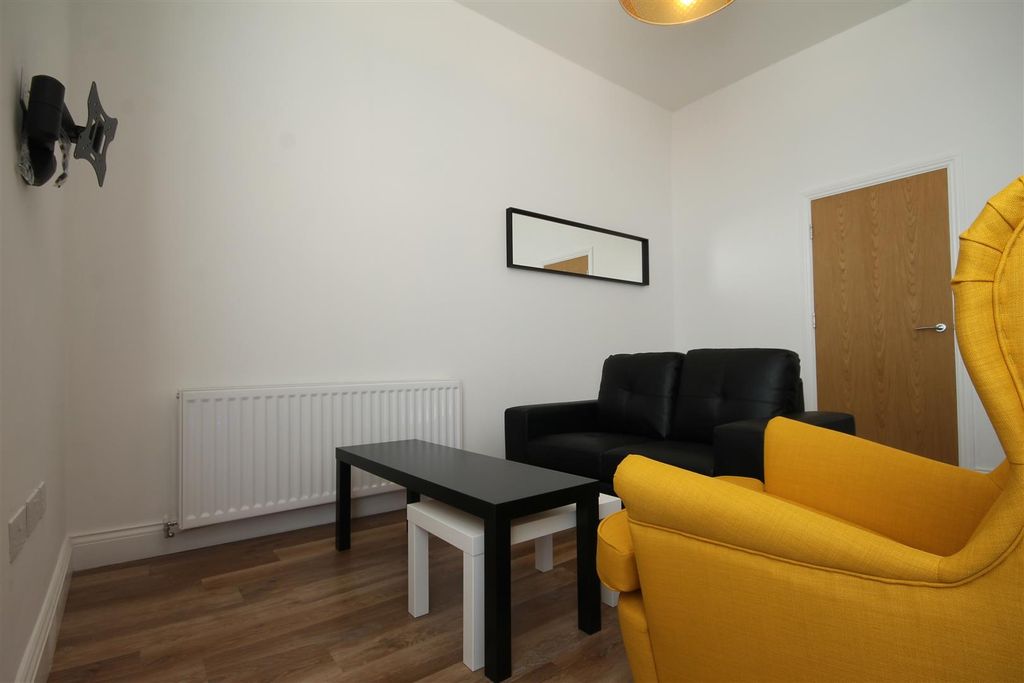 Property photo 2 of 12 2.Jpg