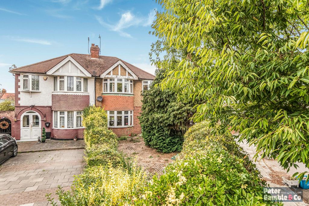 Property photo 1 of 27
