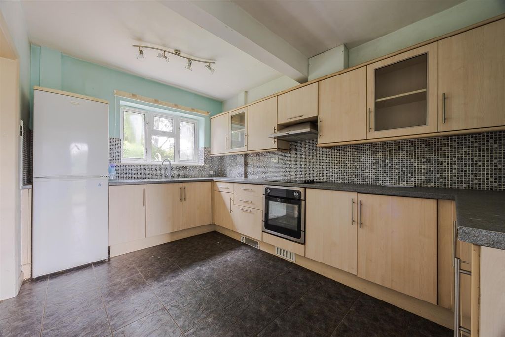 Property photo 2 of 13 Kitchen Diner