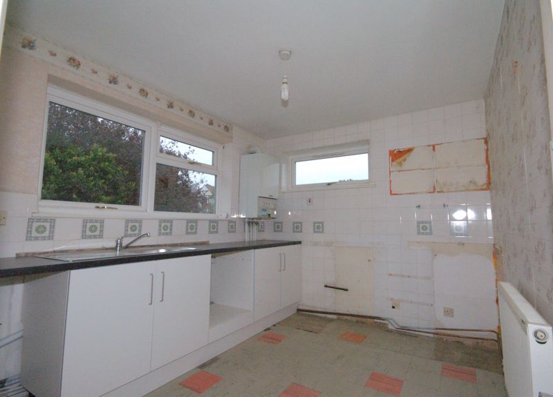 Property photo 3 of 9 Photo 9