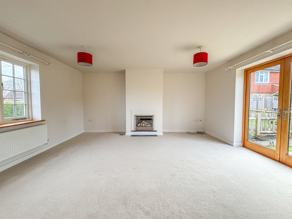 Property photo 2 of 24