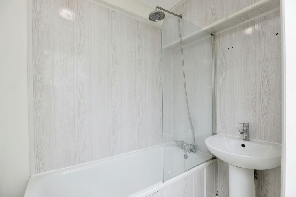 Property photo 2 of 17 Photography