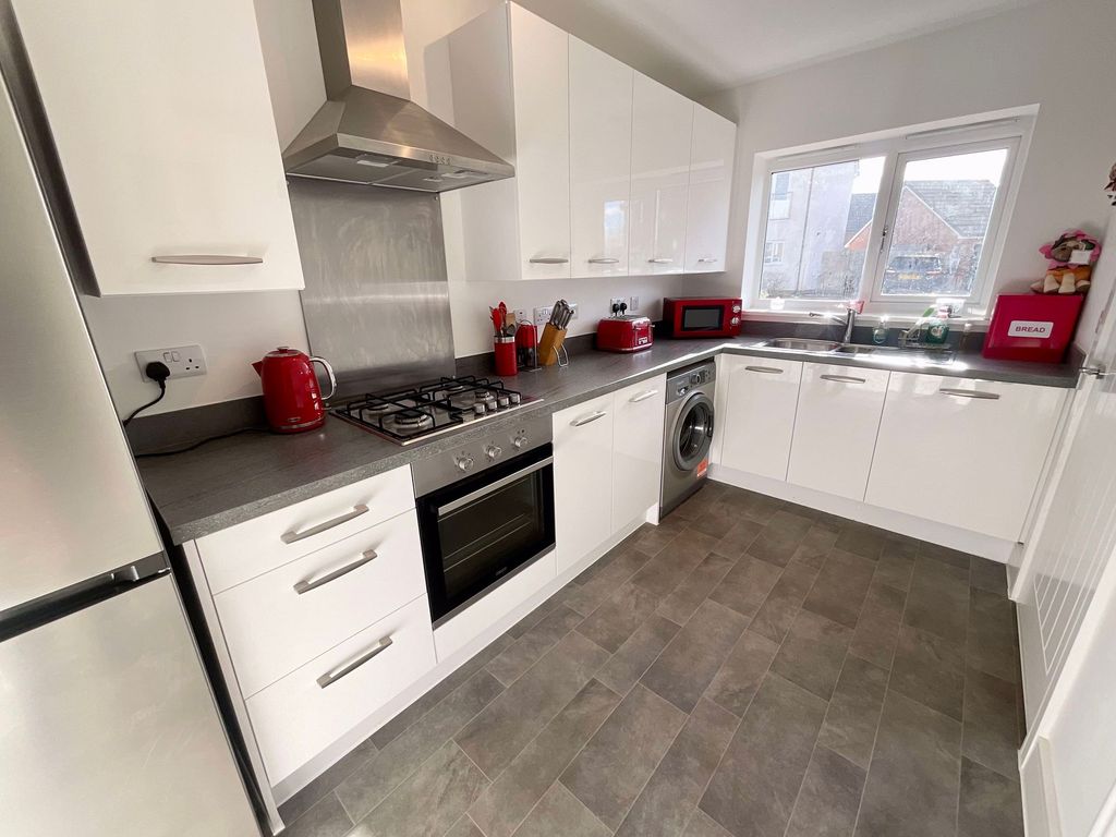 Property photo 3 of 15 Photo 7