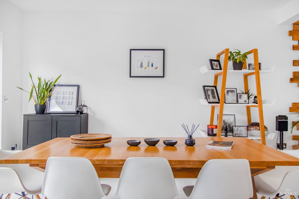 Property photo 3 of 41 4482407