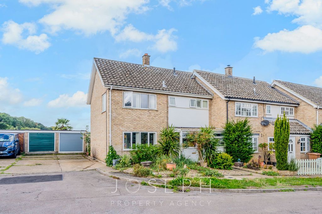 Property photo 1 of 29