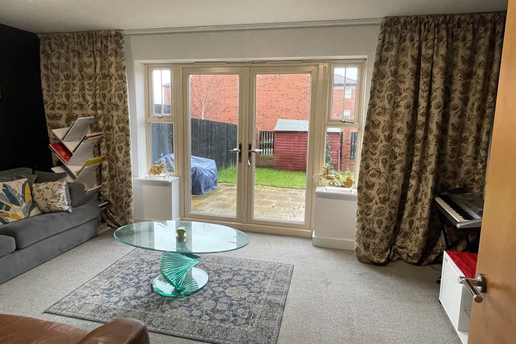 Property photo 3 of 16