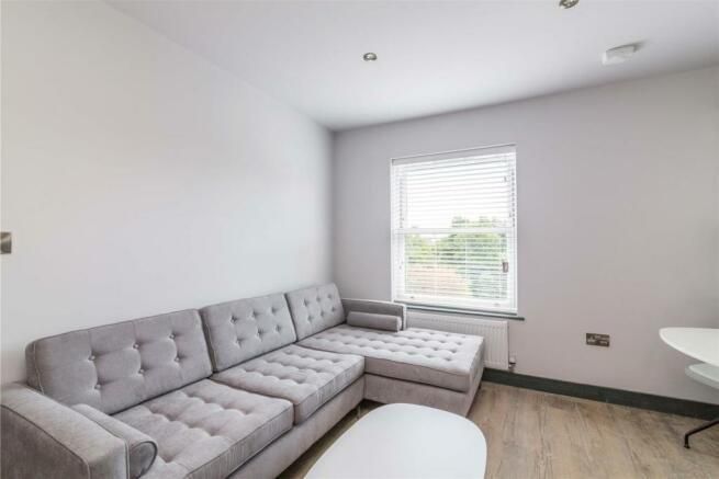 Property photo 2 of 9 12 Ps 5.Jpg